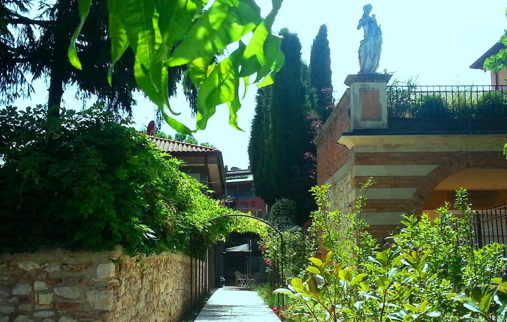 Corte Merighi Charming Rooms Verona Luaran gambar